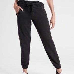 Athleta Bounce‎ Back Jogger